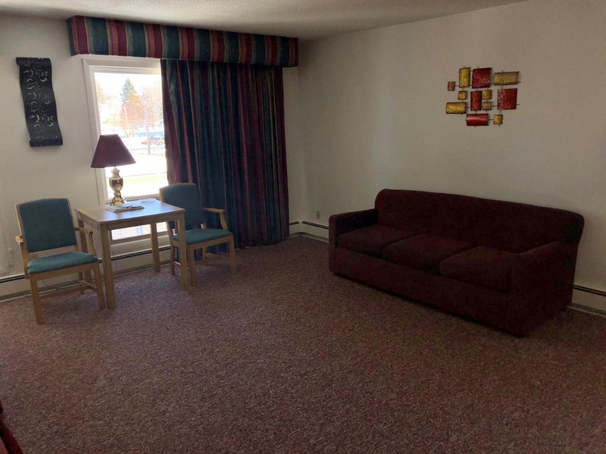 Budget Host Inn Ironwood Eksteriør bilde