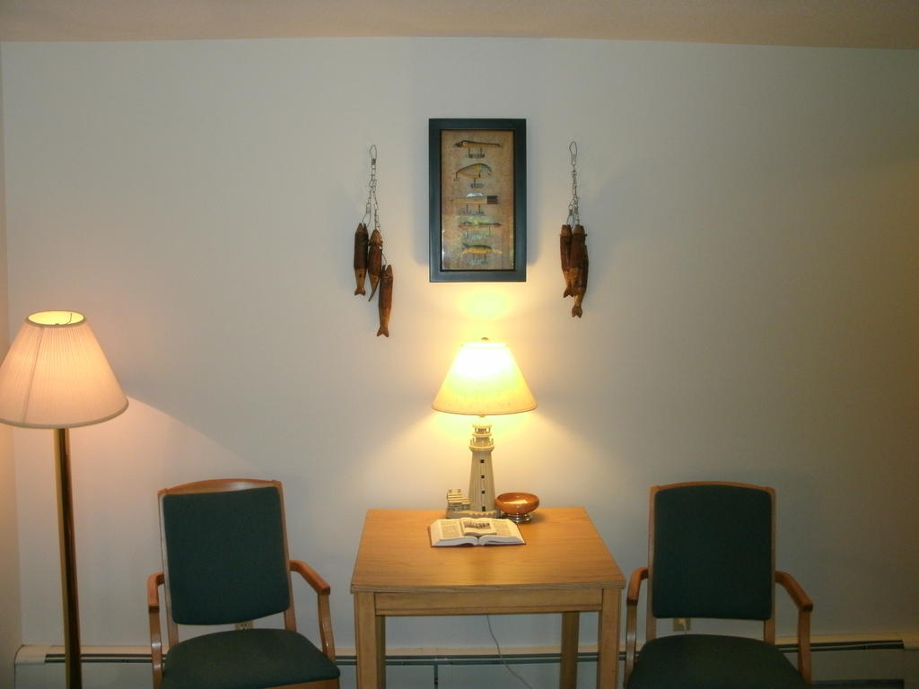 Budget Host Inn Ironwood Eksteriør bilde