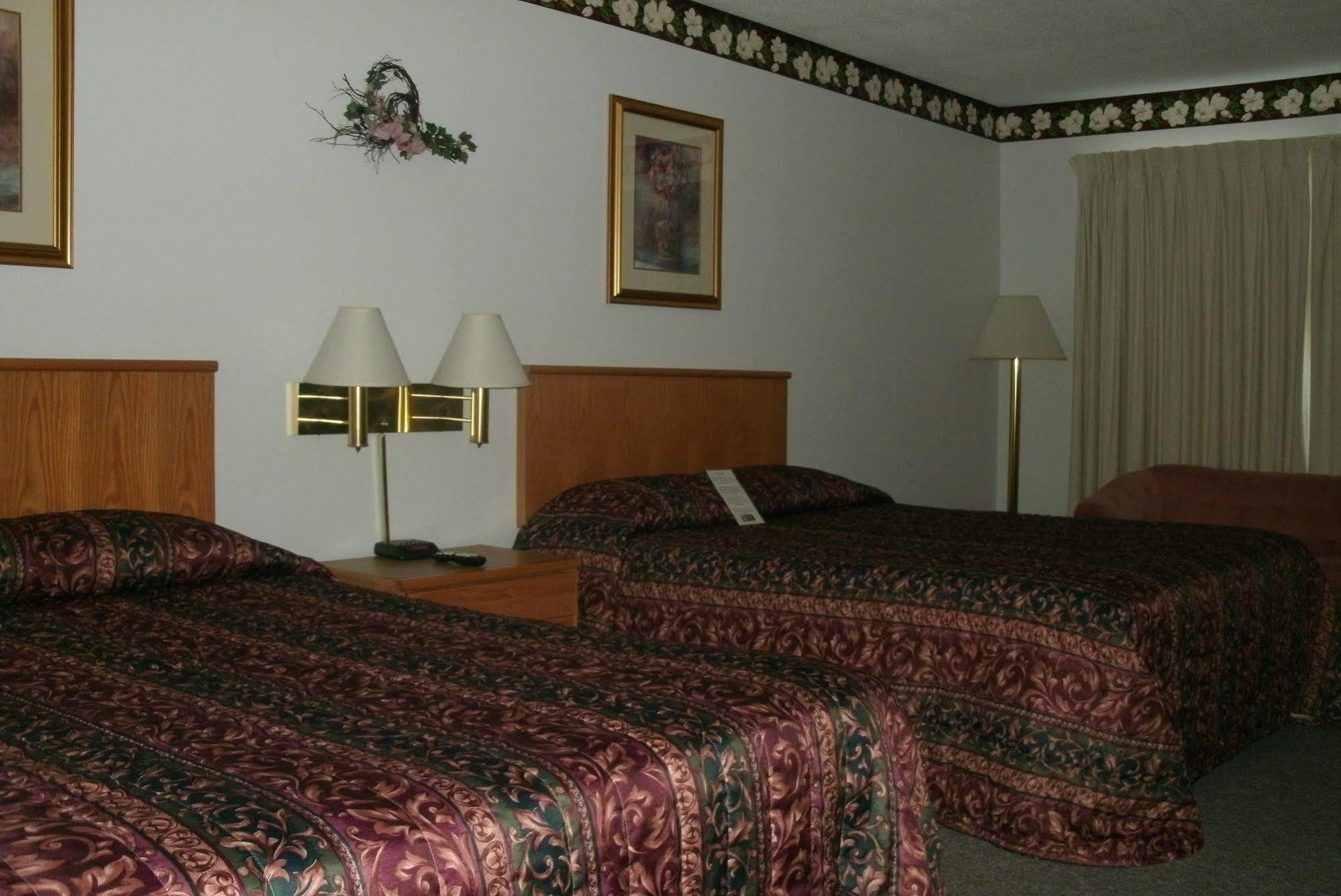 Budget Host Inn Ironwood Eksteriør bilde