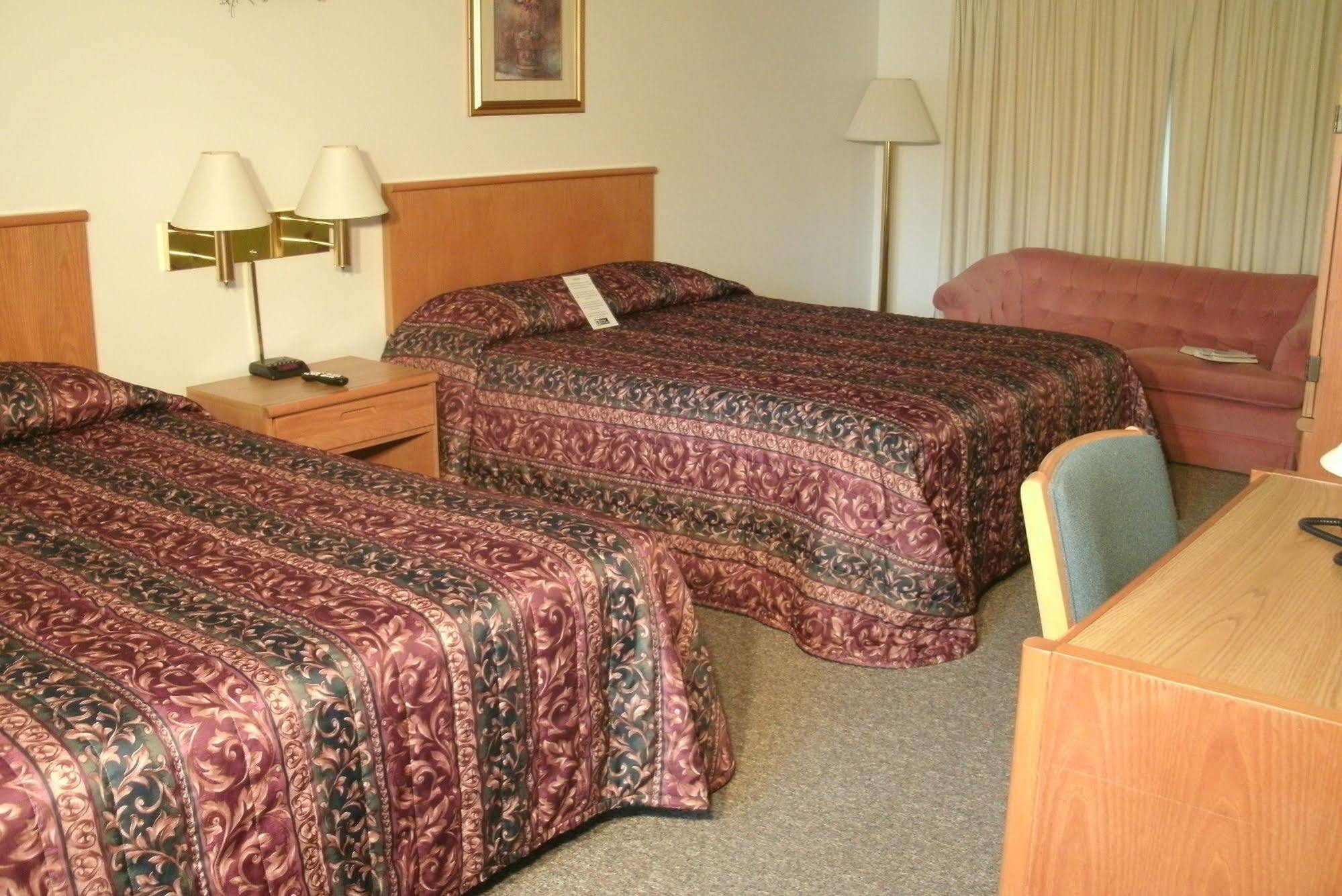 Budget Host Inn Ironwood Eksteriør bilde